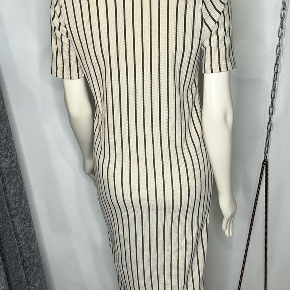 Zara Striped Dress With Side Pockets Cream & Black Size Medium - Picture 6 of 6